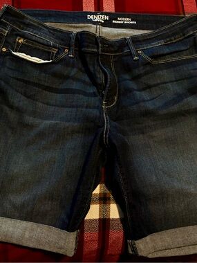 Denizen from Levi's Dark Blue Denim Women's Bermuda Shorts